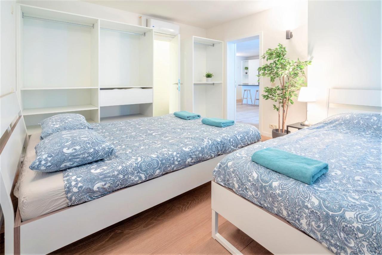 The Square Apartment *