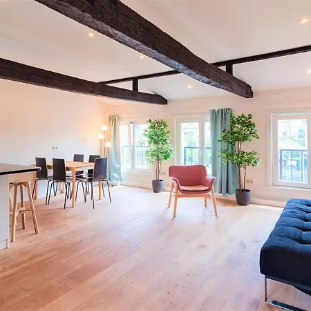 The Central Square Residence Anvers Extérieur photo