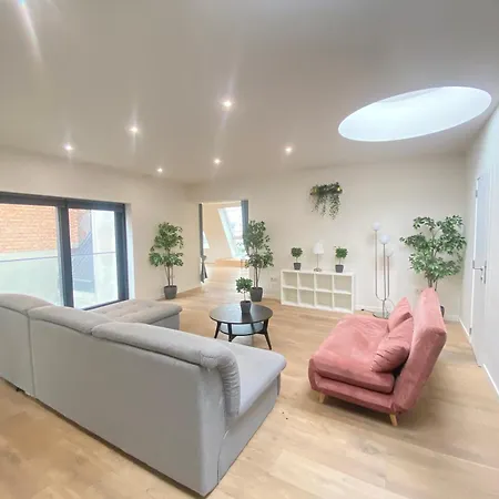 The Central Square Residence Anvers Extérieur photo